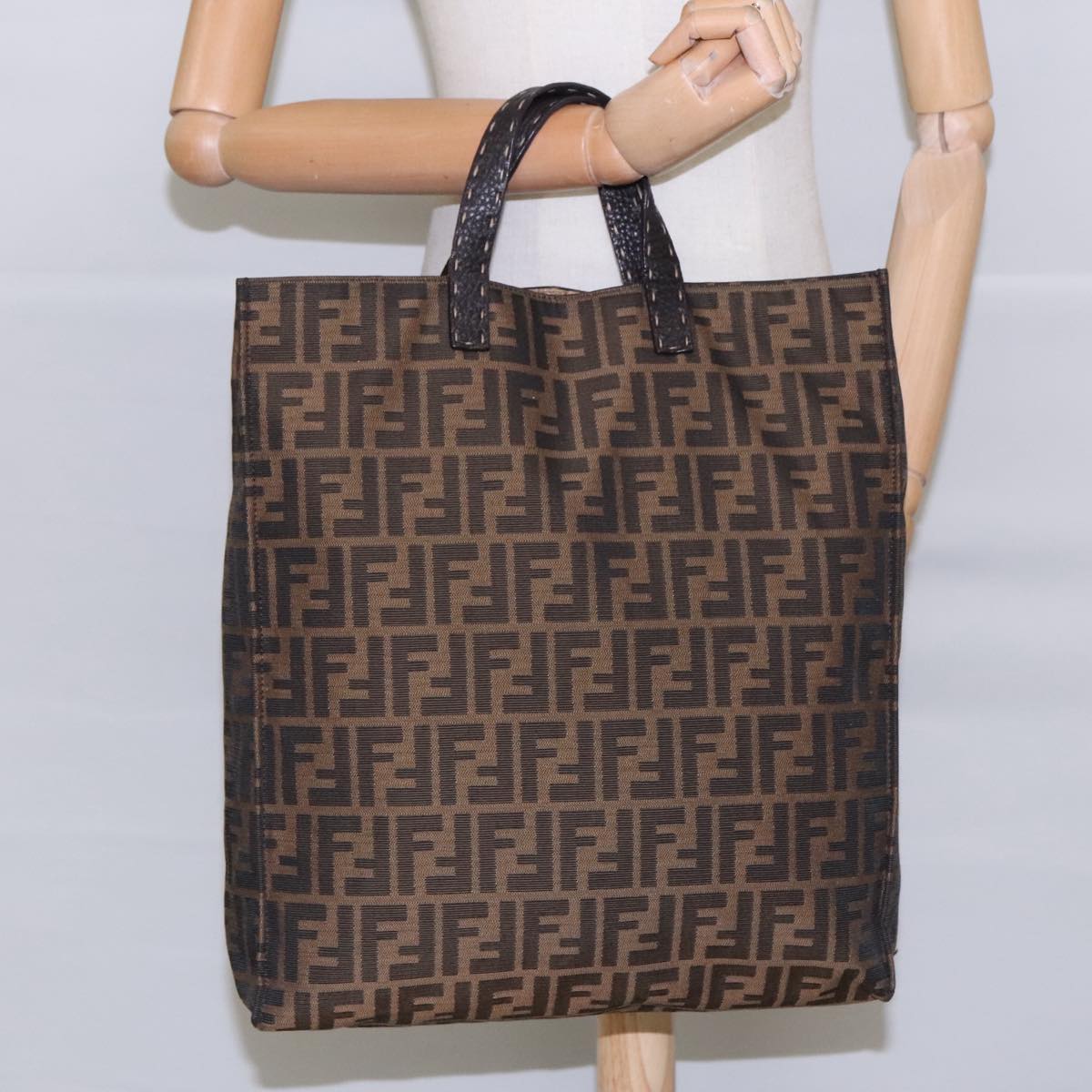 FENDI Zucca Canvas Tote Bag Brown Black Auth am7065