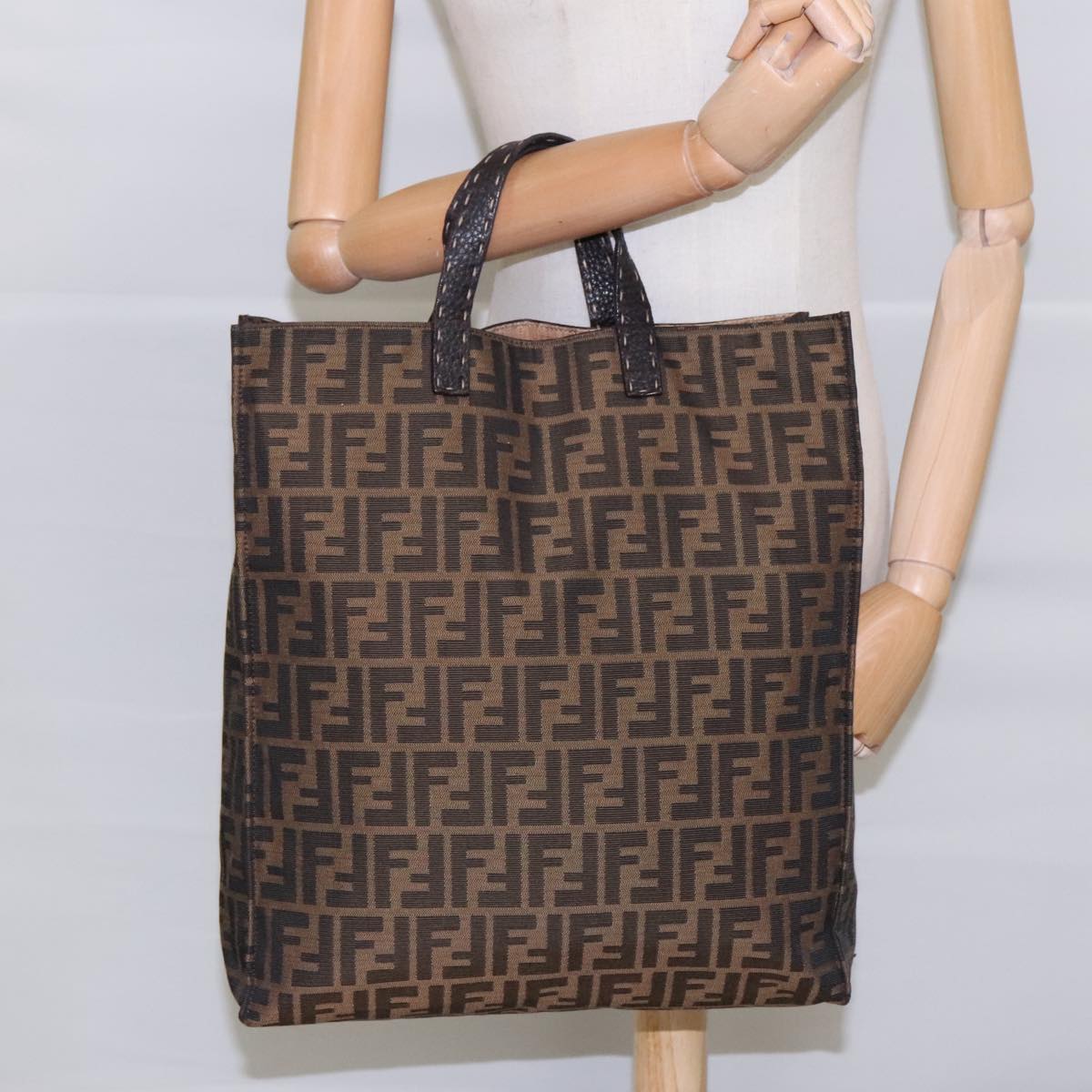 FENDI Zucca Canvas Tote Bag Brown Black Auth am7065