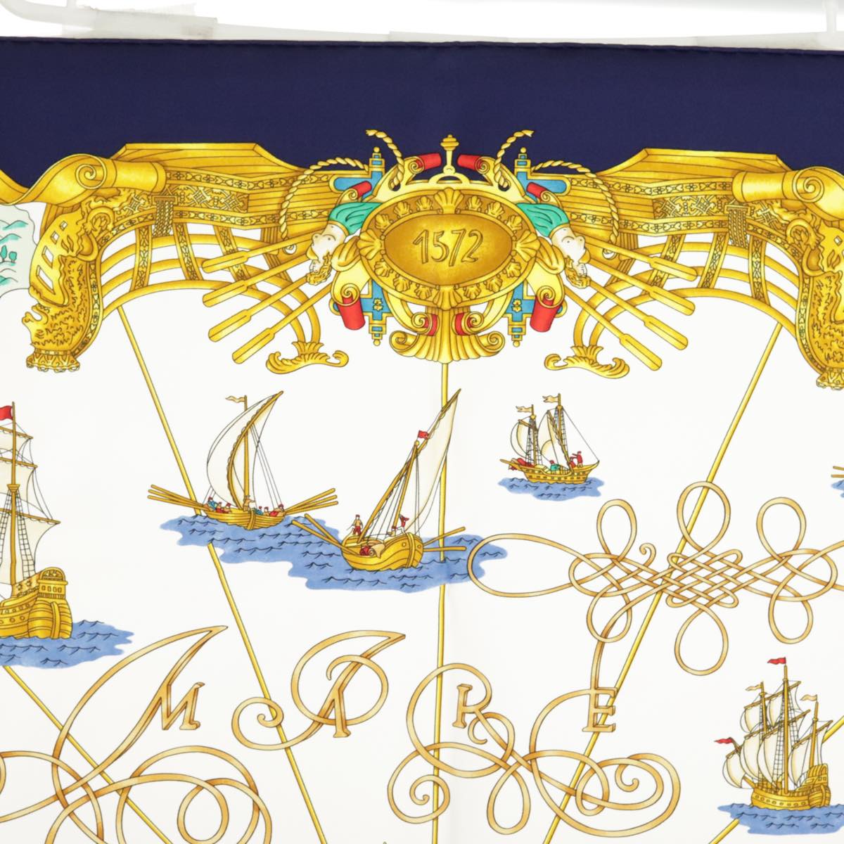 HERMES Carre 90 Scarf ""VOILES DE LUMIRE"" Silk Navy White Auth am7163