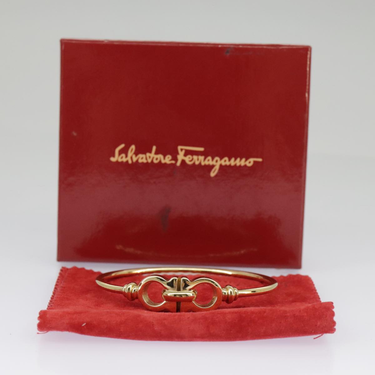 Salvatore Ferragamo Gancini Bangle metal Gold Auth am7166