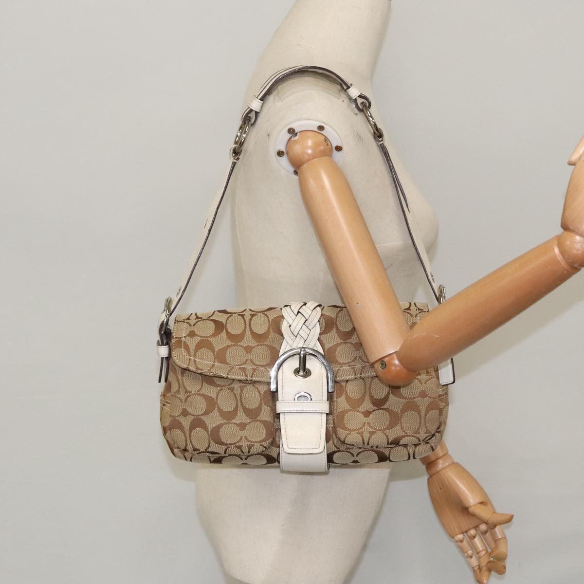 Coach Signature Shoulder Bag Canvas Beige Silver Auth am7176