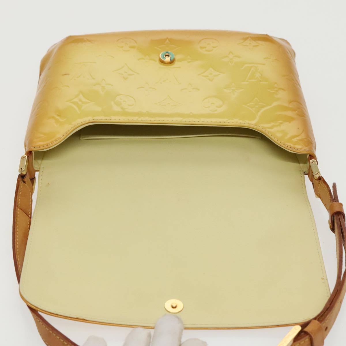 LOUIS VUITTON Monogram Vernis Thompson Street Bag Lime Yellow M91071 Auth am7204