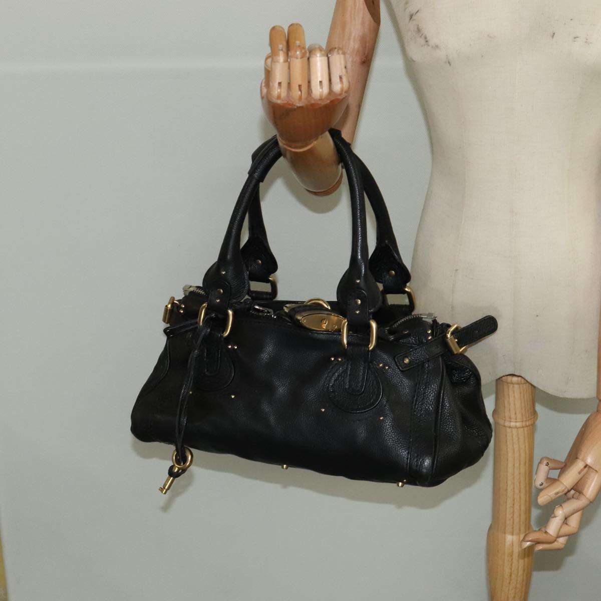 Chloe Paddington Hand Bag Leather Black Gold Silver Auth am7212