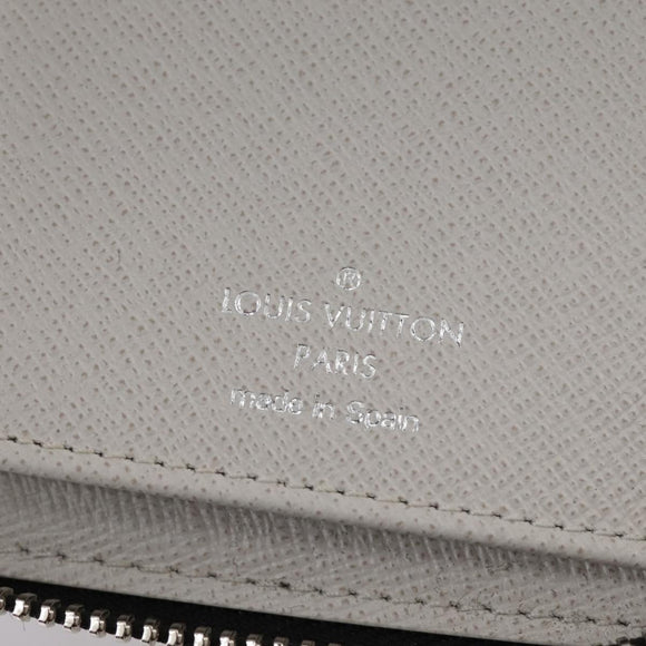LOUIS VUITTON Taigalama Zippy Wallet Vertical Wallet White M30446 LV Auth am7452