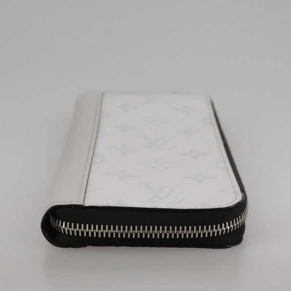 LOUIS VUITTON Taigalama Zippy Wallet Vertical Wallet White M30446 LV Auth am7452