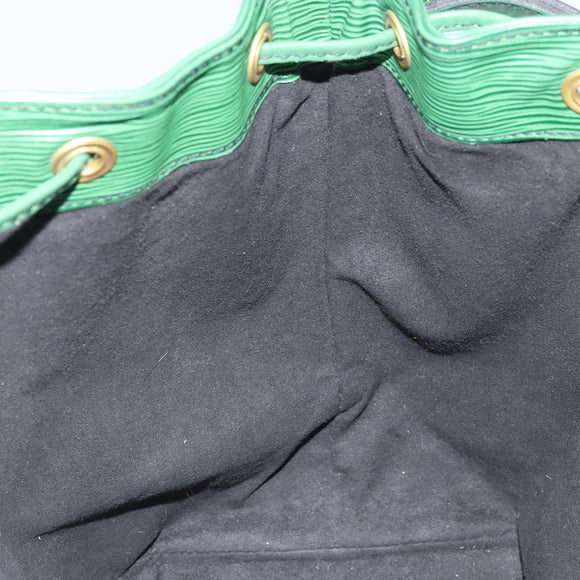 LOUIS VUITTON Epi Petit Noe Shoulder Bag Green M44104 LV Auth AMZ056