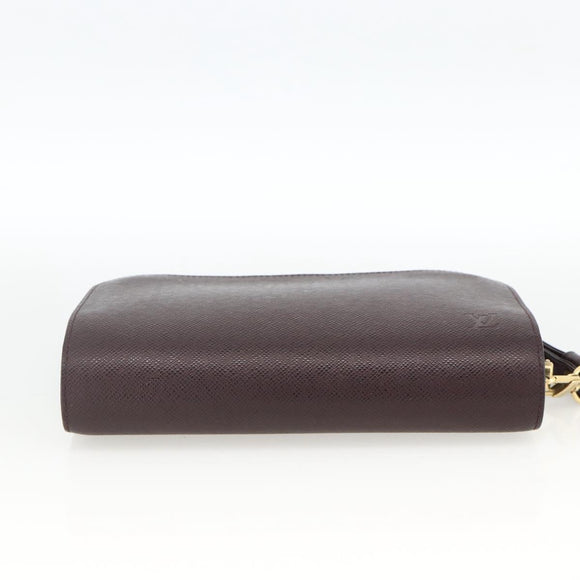 LOUIS VUITTON Taiga Baikal Clutch Bag Acajou M30186 LV Auth AMZ144