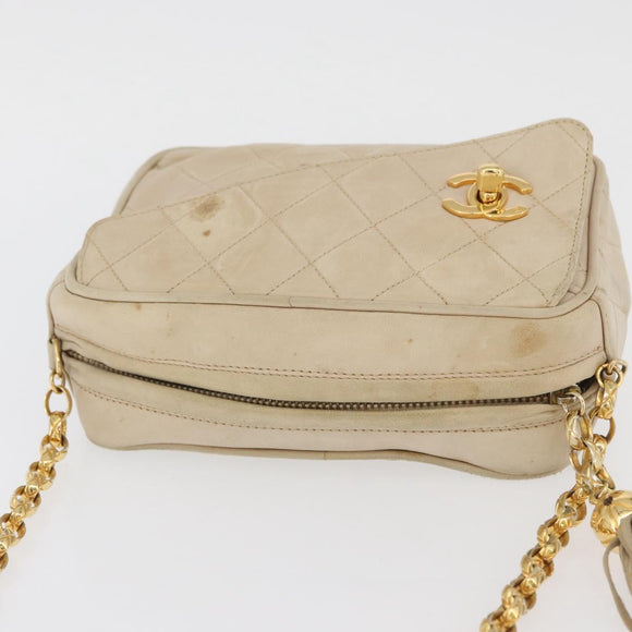 CHANEL Matelasse Chain Shoulder Bag Lamb Skin Ivory Gold CC Auth AMZ315
