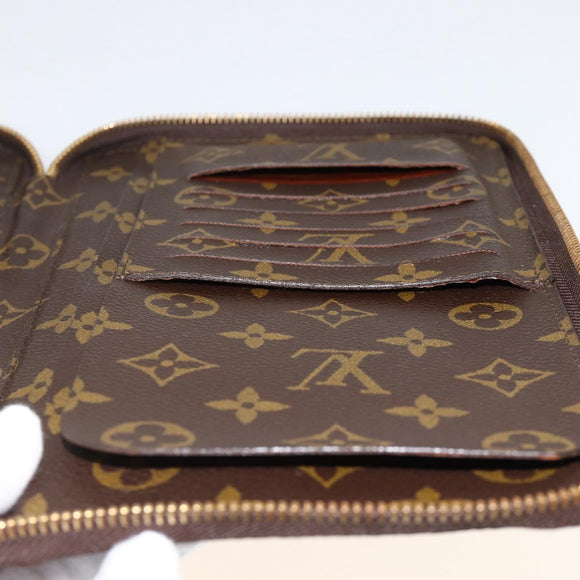 LOUIS VUITTON Monogram Poche Escapade Travel Case M60113 LV Auth AMZ316