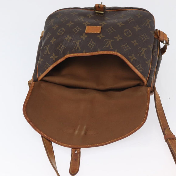 LOUIS VUITTON Monogram Saumur 30 Shoulder Bag M42256 LV Auth AMZ352