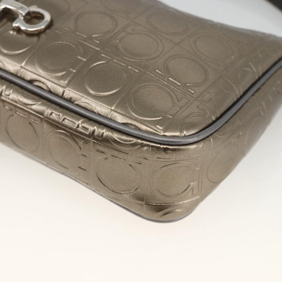 Salvatore Ferragamo Gancini Shoulder Bag Leather Gold Auth AMZ465A