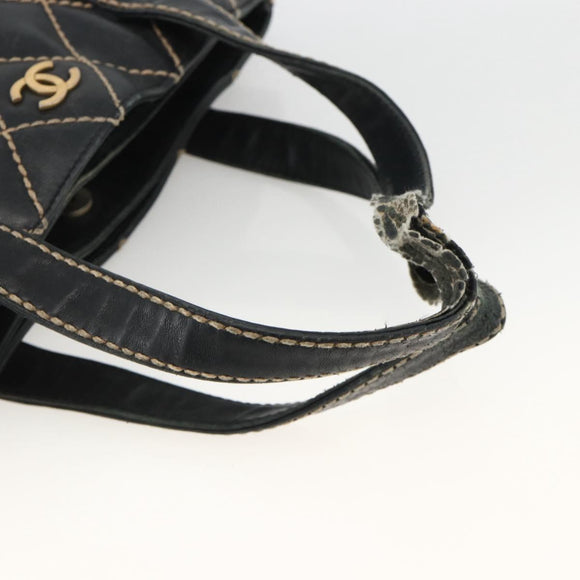 CHANEL Matelasse Wild Stitch Tragetasche Leder Schwarz Gold CC Auth AMZ509