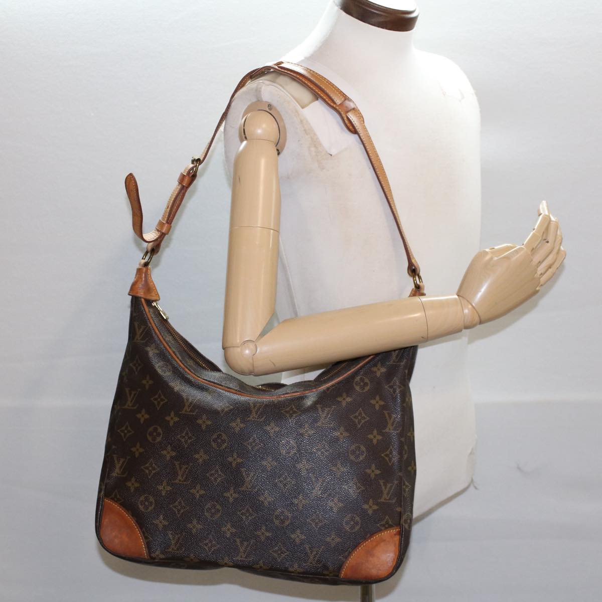 LOUIS VUITTON Monogram Boulogne 35 Shoulder Bag M51260 LV Auth ar10074