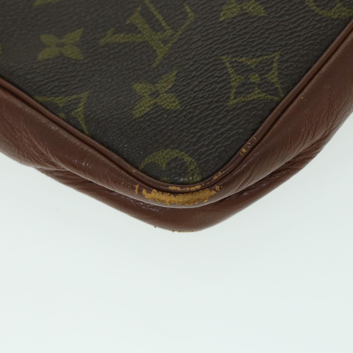 LOUIS VUITTON Monogram Pochette Sports Clutch Bag No.183 LV Auth ar10140B