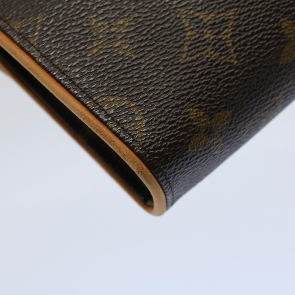 LOUIS VUITTON Monogram Pochette Florentine Waist bag M51855 LV Auth ar10156B