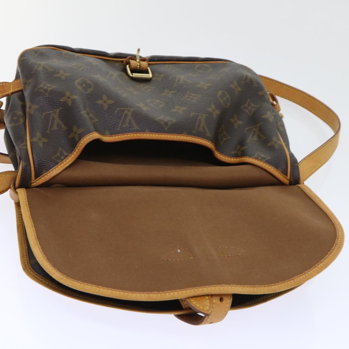 LOUIS VUITTON Monogram Saumur 30 Shoulder Bag M42256 LV Auth ar10160B