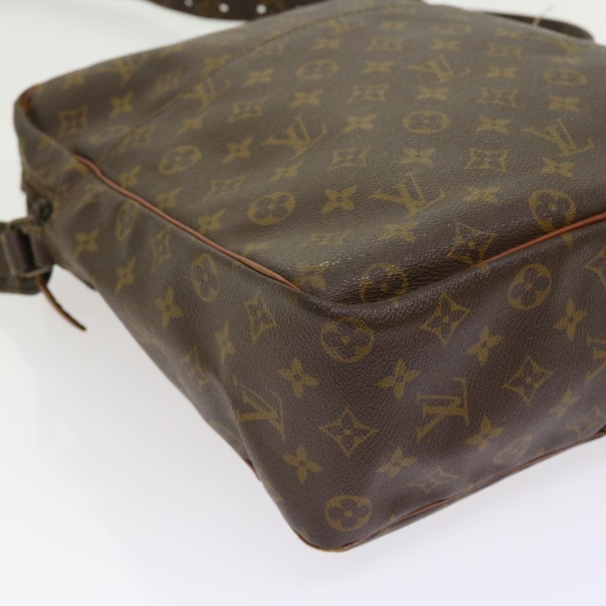 LOUIS VUITTON Monogram Marceau Shoulder Bag No.70 LV Auth ar10213