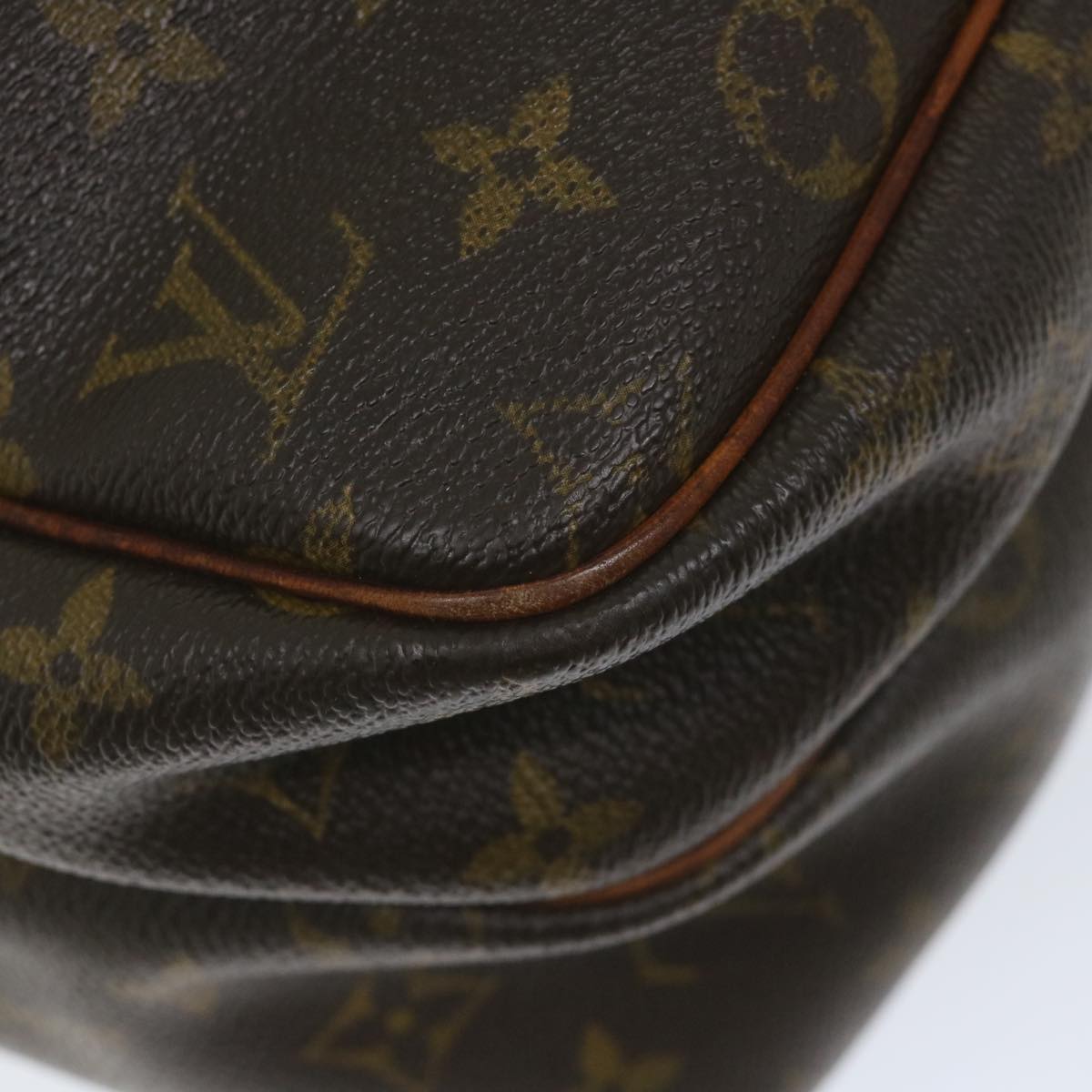 LOUIS VUITTON Monogram Reporter GM Shoulder Bag M45252 LV Auth ar10403