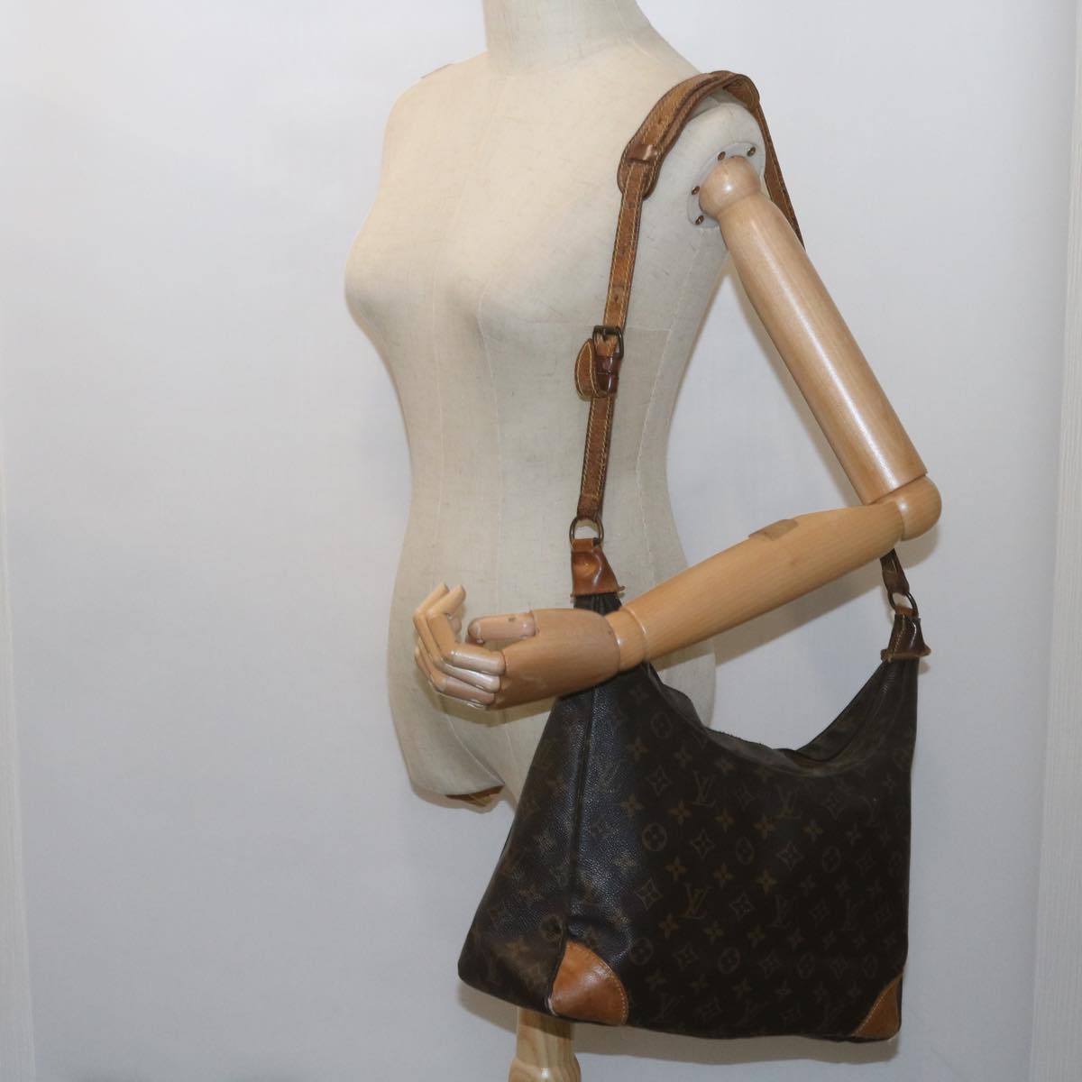 LOUIS VUITTON Monogram Boulogne 35 Shoulder Bag M51260 LV Auth ar10463