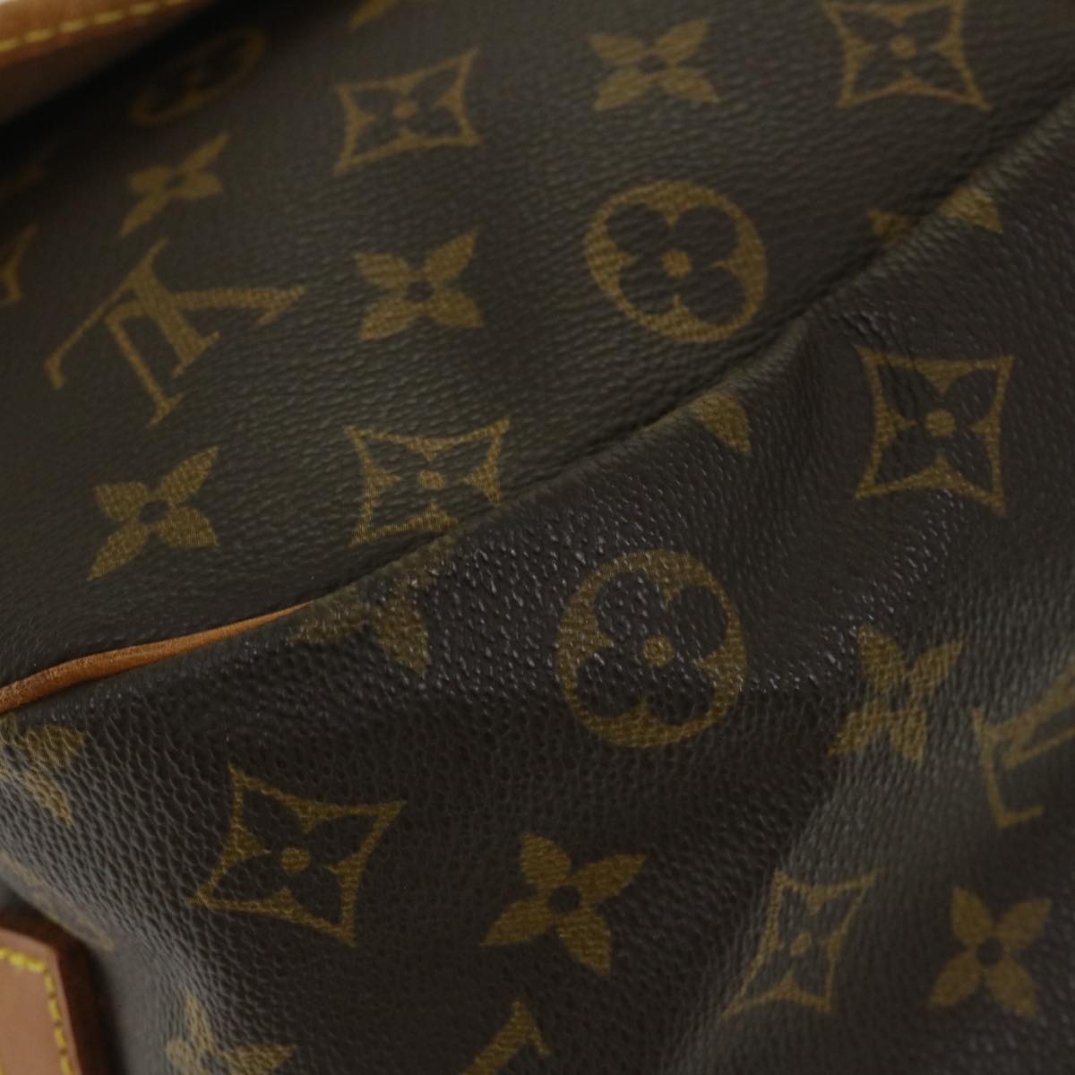 LOUIS VUITTON Monogram Saumur 35 Shoulder Bag M42254 LV Auth ar10543B