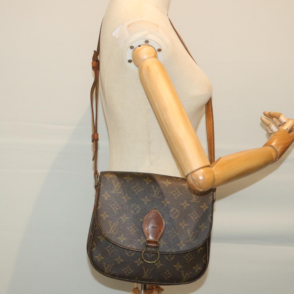 LOUIS VUITTON Monogram Saint Cloud GM Shoulder Bag M51242 LV Auth ar10568B