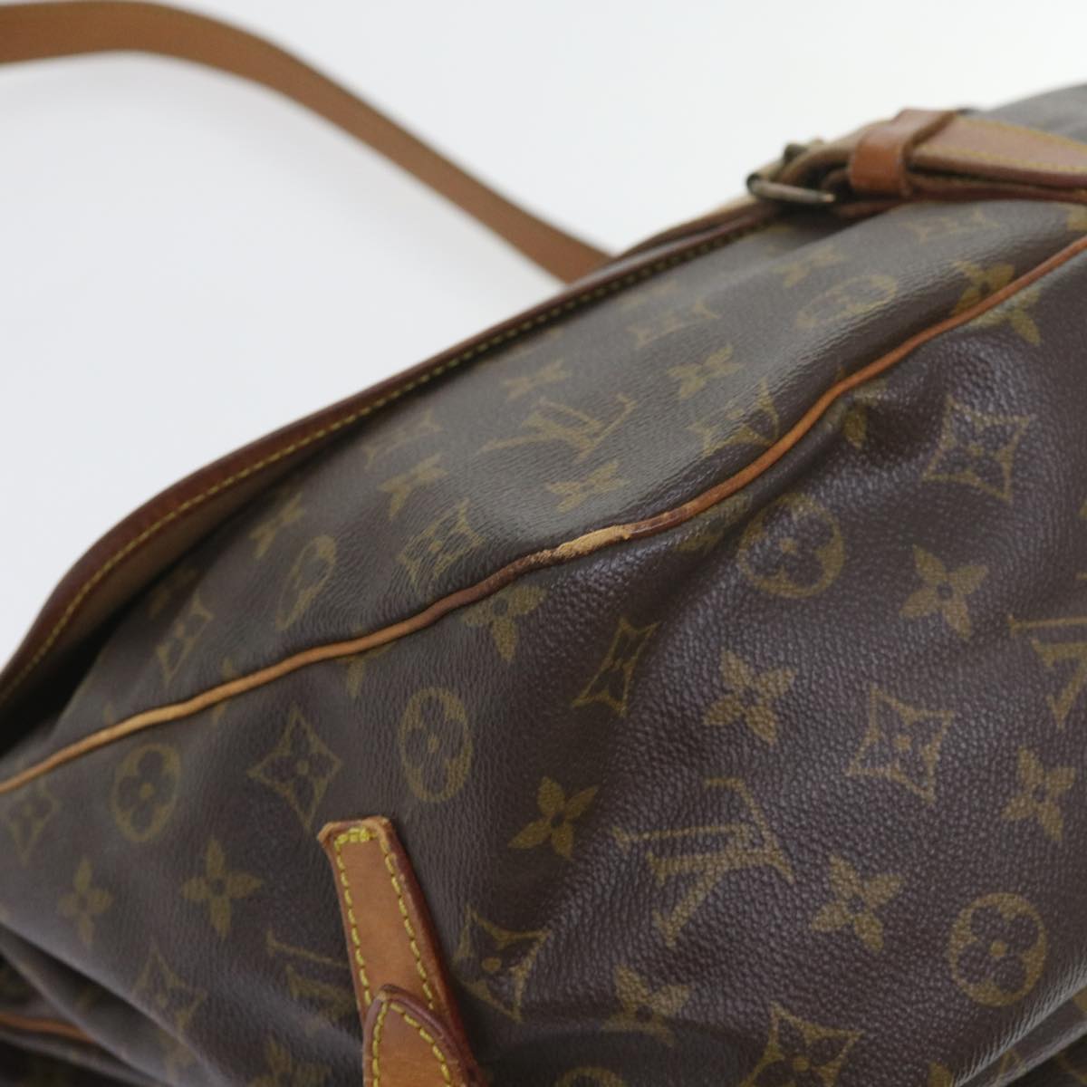 LOUIS VUITTON Monogram Saumur 35 Shoulder Bag M42254 LV Auth ar10836B