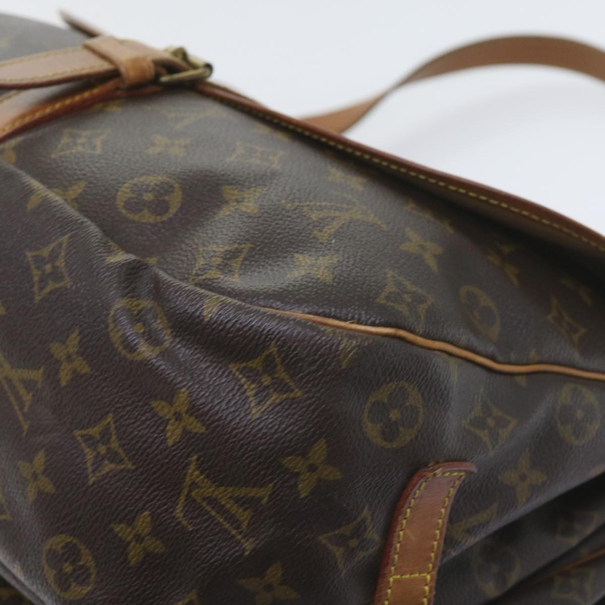 LOUIS VUITTON Monogram Saumur 35 Shoulder Bag M42254 LV Auth ar10836B