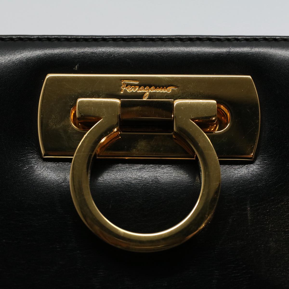 Salvatore Ferragamo Chain Gancini Shoulder Bag Leather Black Auth ar10875
