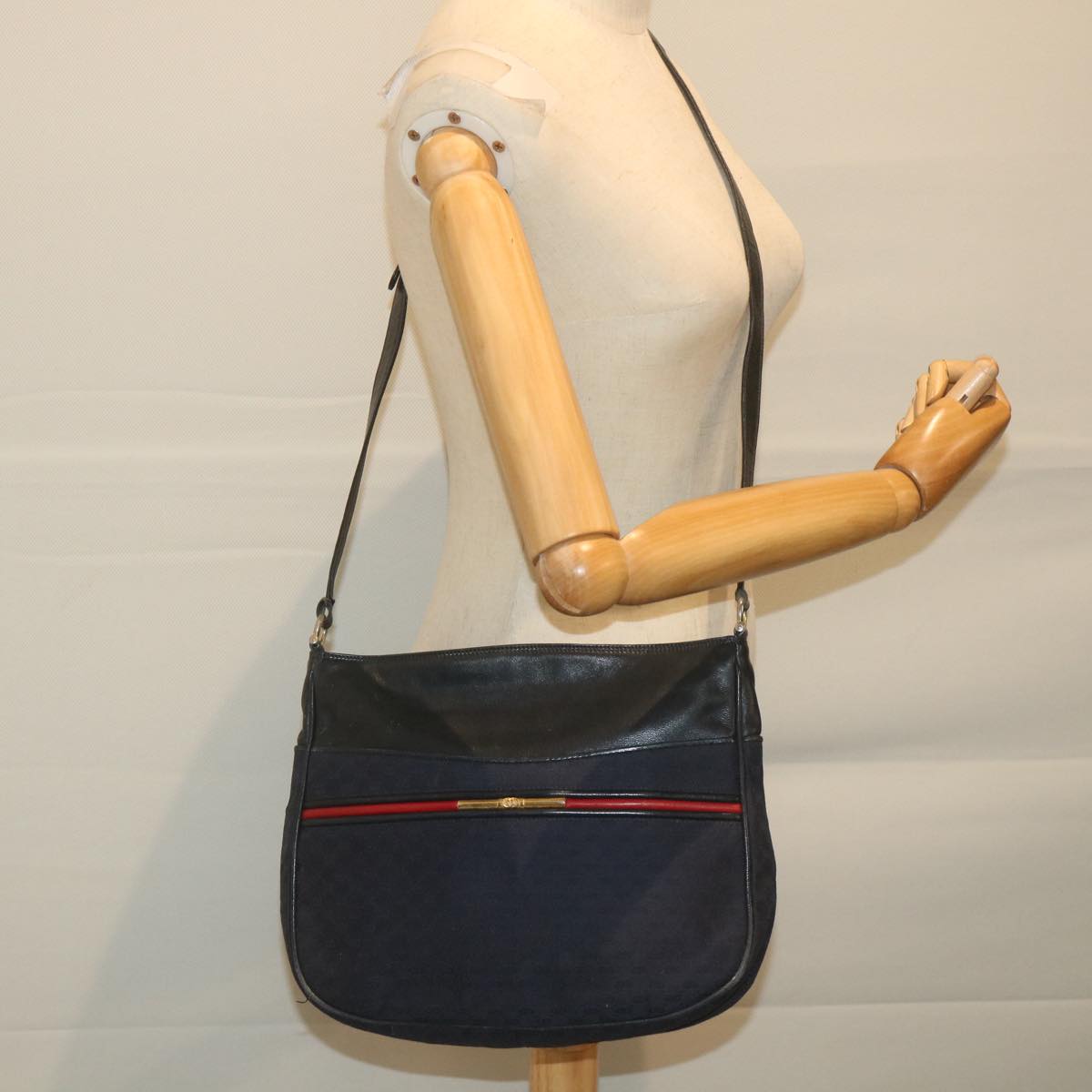 GUCCI Micro GG Canvas Shoulder Bag Navy Red Auth ar10882