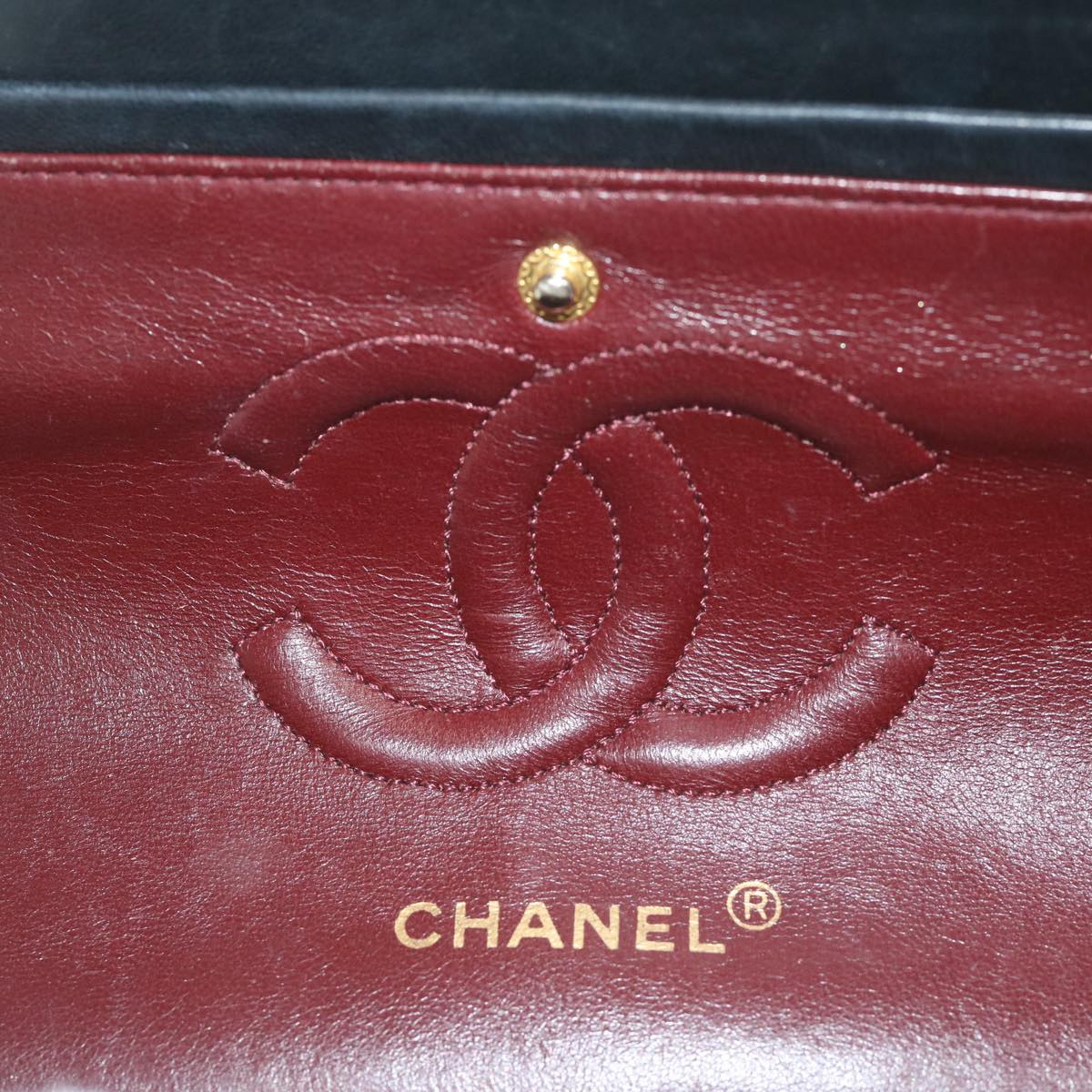 CHANEL Matelasse Turn Lock Chain Shoulder Bag Lamb Skin Black CC Auth ar10894A