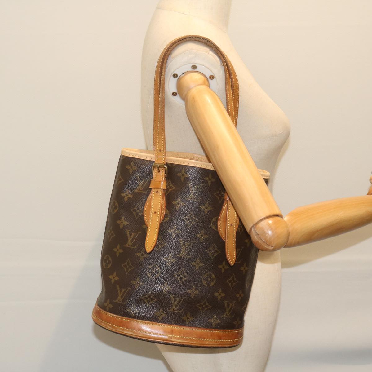 LOUIS VUITTON Monogram Bucket PM Shoulder Bag M42238 LV Auth ar11014