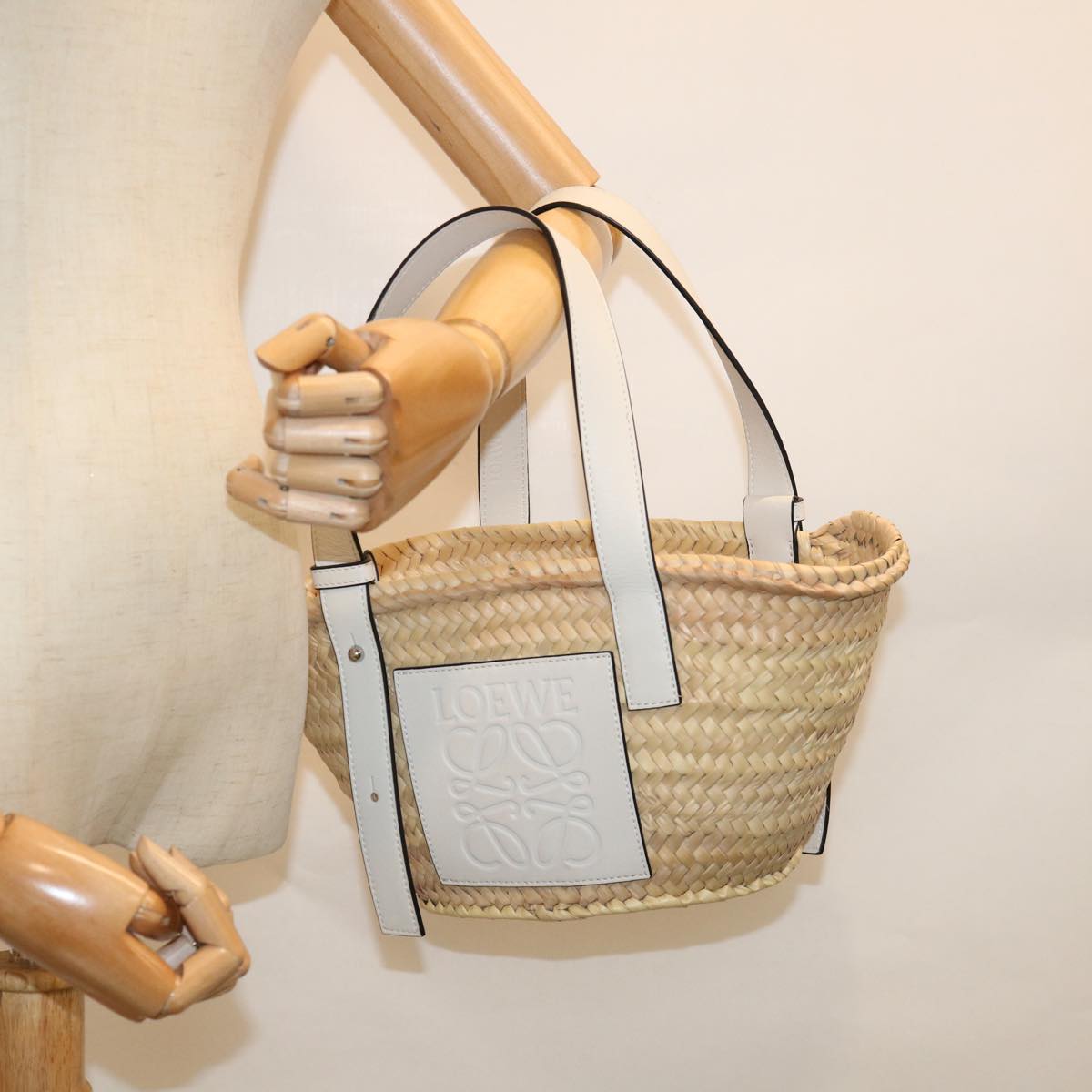 LOEWE Basket Bag Small Hand Bag Raffia Beige Auth ar11069