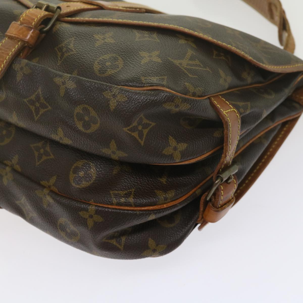 LOUIS VUITTON Monogram Saumur 30 Shoulder Bag M42256 LV Auth ar11089