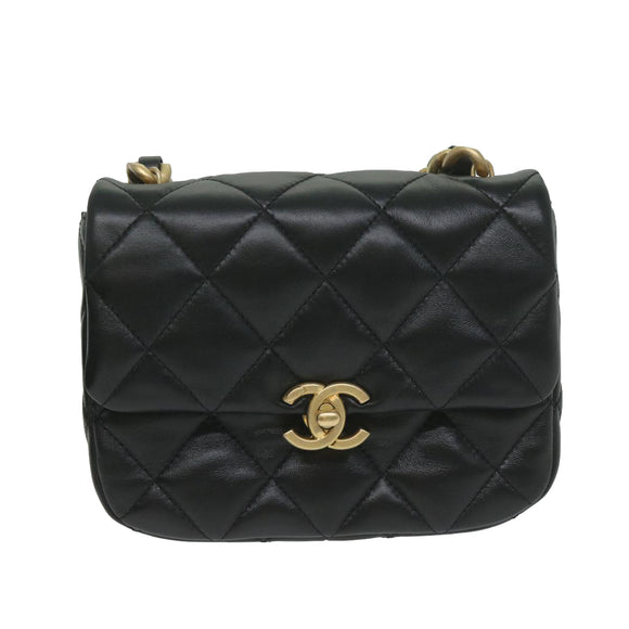 CHANEL Matelasse Turn Lock Chain Shoulder Bag Lamb Skin Black CC Auth ar11105AM