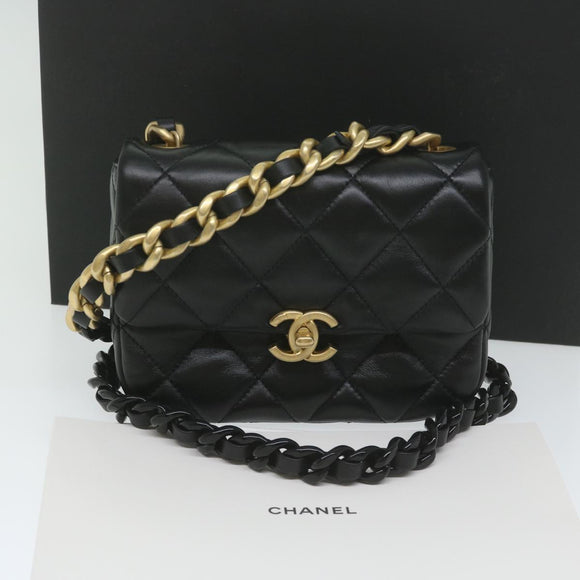 CHANEL Matelasse Turn Lock Chain Shoulder Bag Lamb Skin Black CC Auth ar11105AM