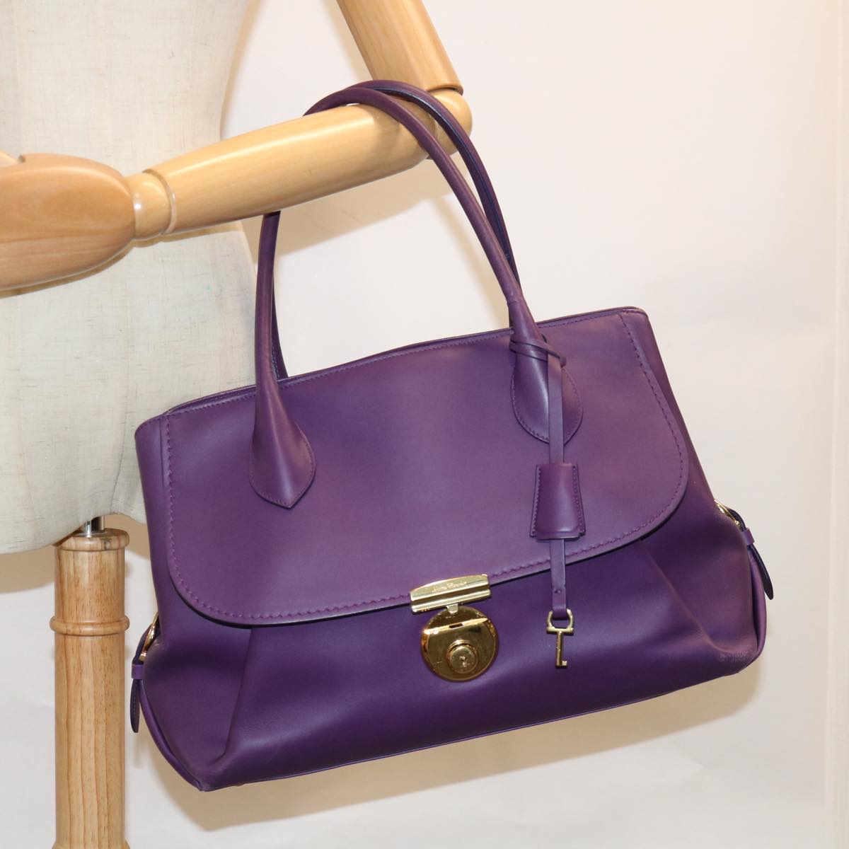 Salvatore Ferragamo Tote Bag Leather Purple Auth ar11137