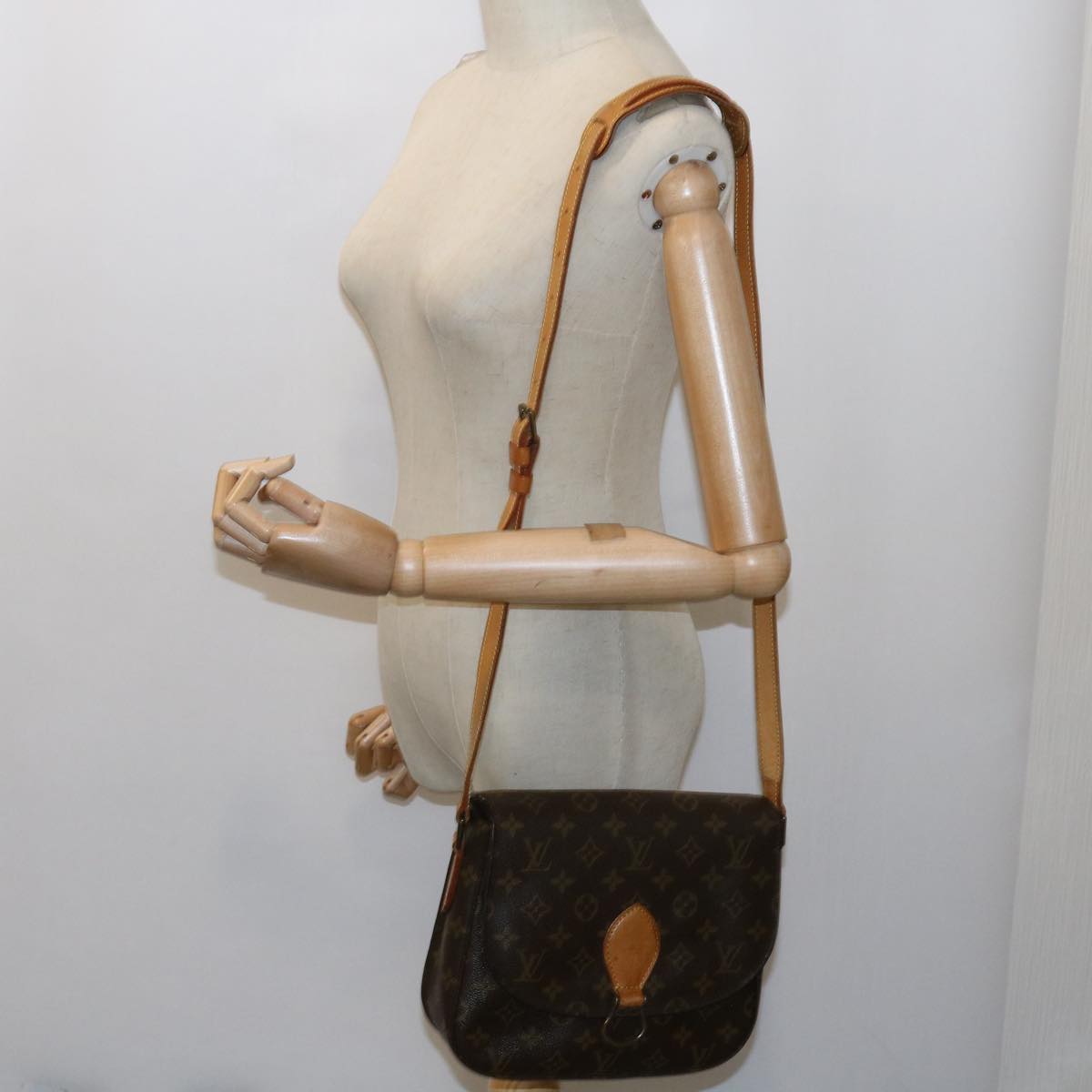 LOUIS VUITTON Monogram Saint Cloud GM Shoulder Bag M51242 LV Auth ar11161B