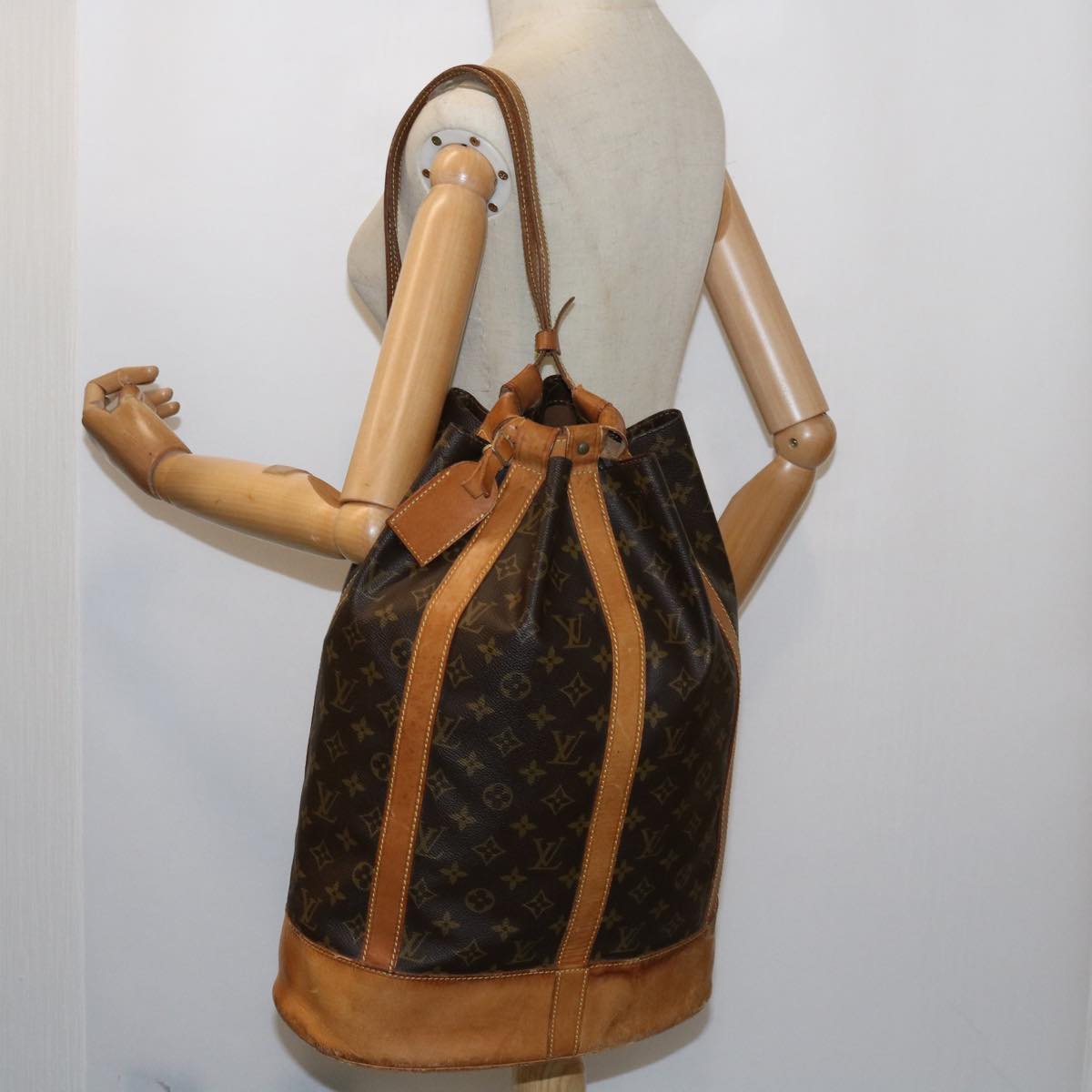 LOUIS VUITTON Monogram Randonnee GM Shoulder Bag M42244 LV Auth ar11167B