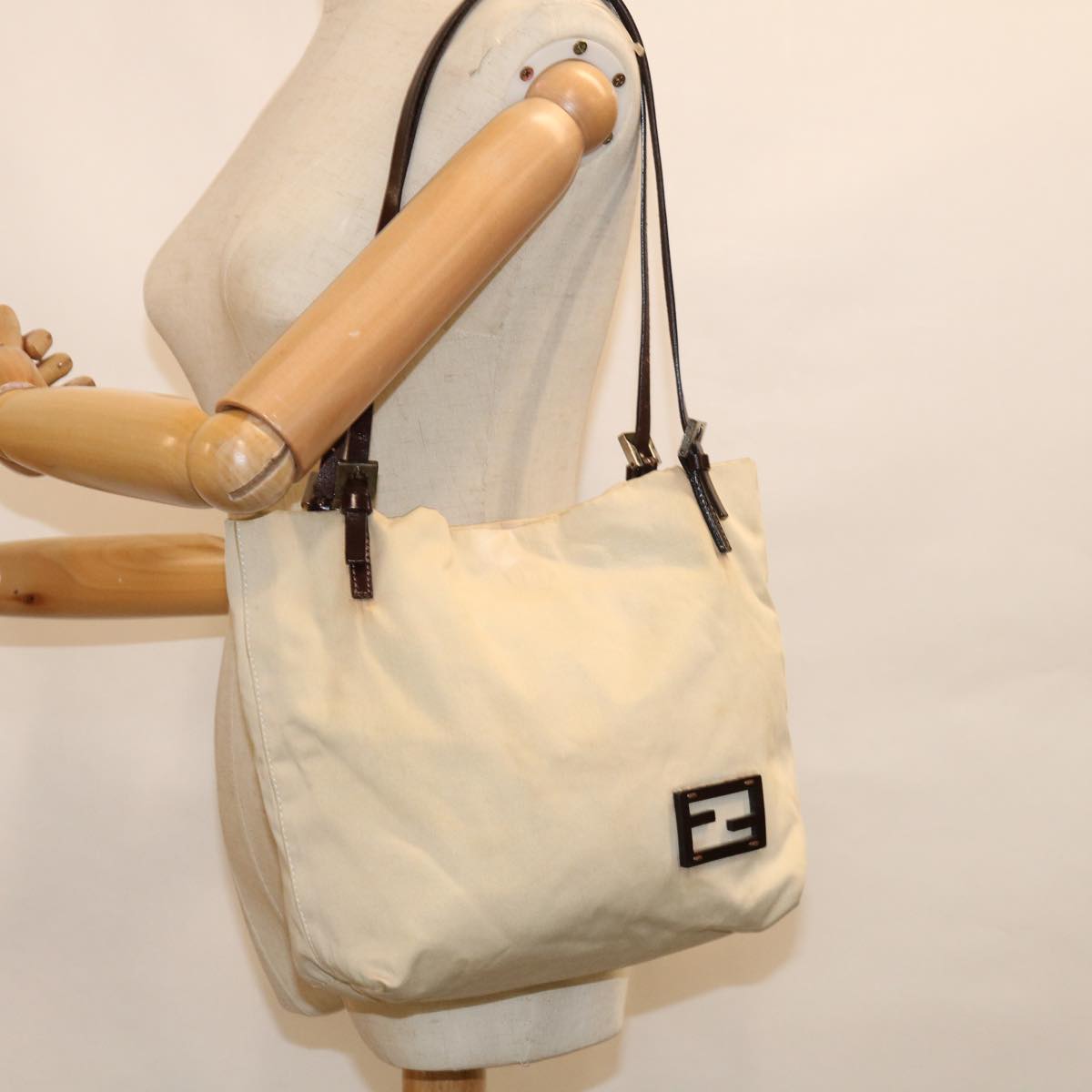 FENDI Shoulder Bag Canvas Beige Auth ar11175B