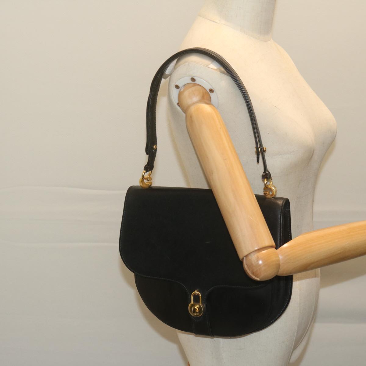 GUCCI Shoulder Bag Leather Black Auth ar11318