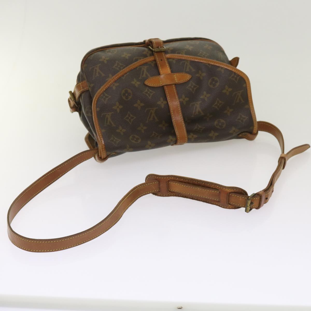 LOUIS VUITTON Monogram Saumur 30 Shoulder Bag M42256 LV Auth ar11340