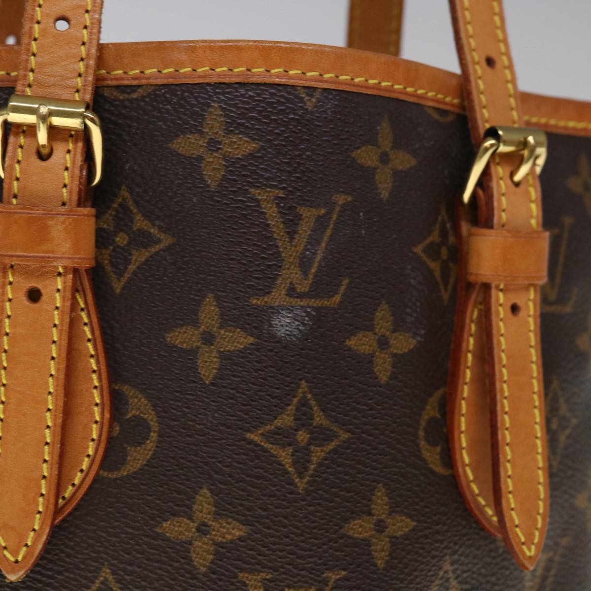 LOUIS VUITTON Monogram Bucket PM Shoulder Bag M42238 LV Auth ar11341