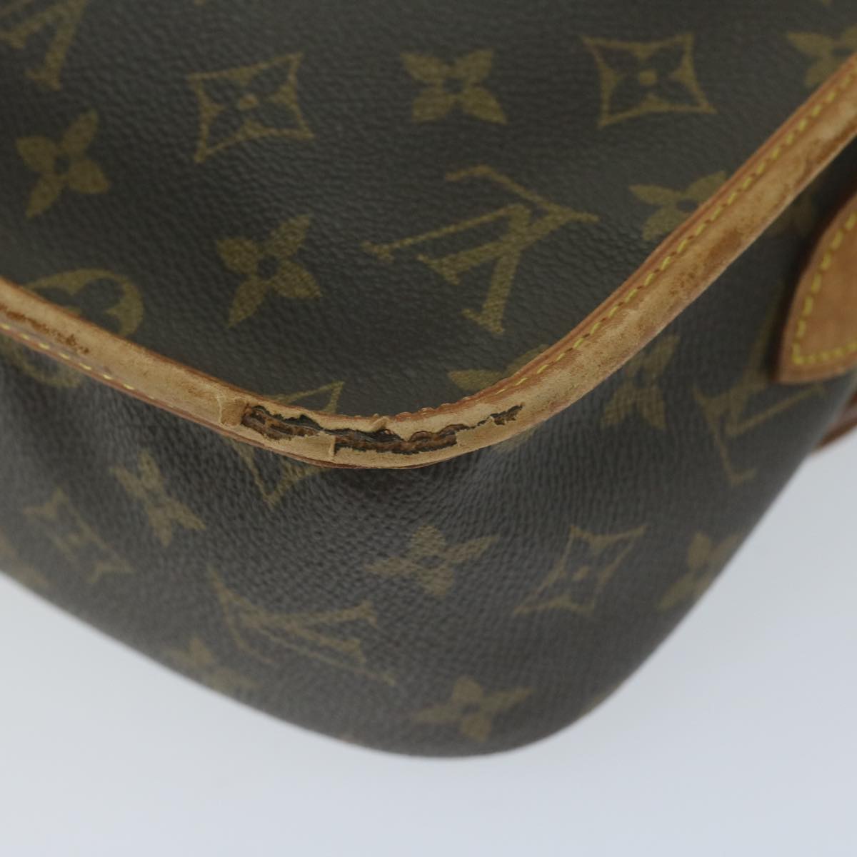 LOUIS VUITTON Monogram Gibeciere MM Shoulder Bag M42247 LV Auth ar11345