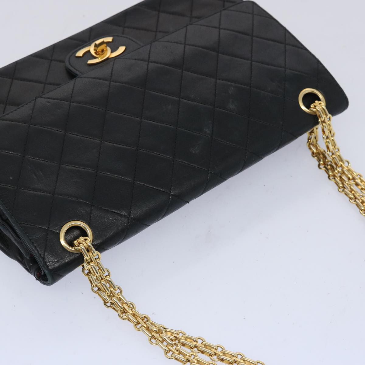 CHANEL Matelasse Turn Lock Chain Shoulder Bag Lamb Skin Black CC Auth ar11350