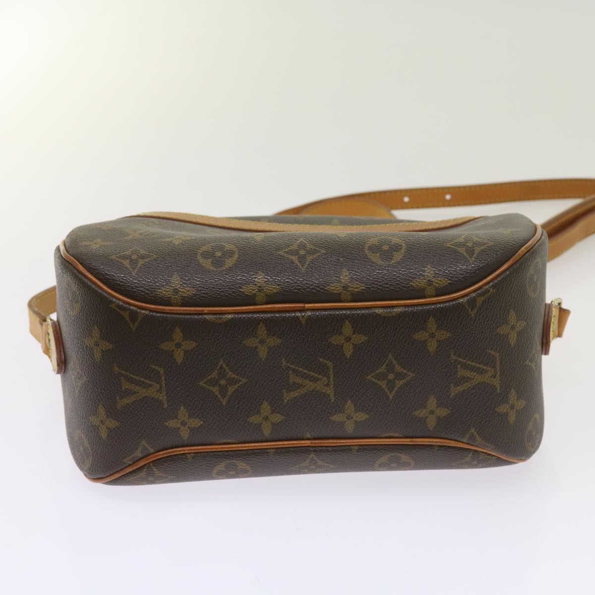 LOUIS VUITTON Monogram Blois Shoulder Bag M51221 LV Auth ar11381B