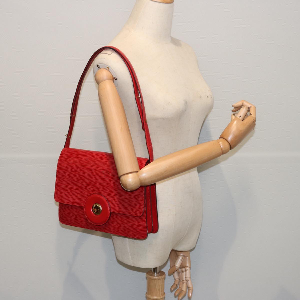 LOUIS VUITTON Epi Free Run Shoulder Bag Red M52407 LV Auth ar11382B