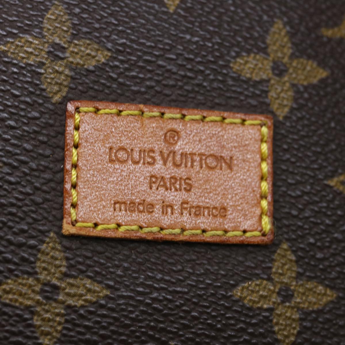 LOUIS VUITTON Monogram Saumur 30 Shoulder Bag M42256 LV Auth ar11406