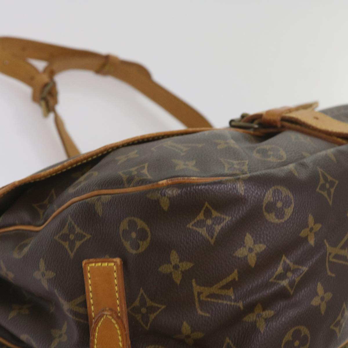 LOUIS VUITTON Monogram Saumur 35 Shoulder Bag M42254 LV Auth ar11407