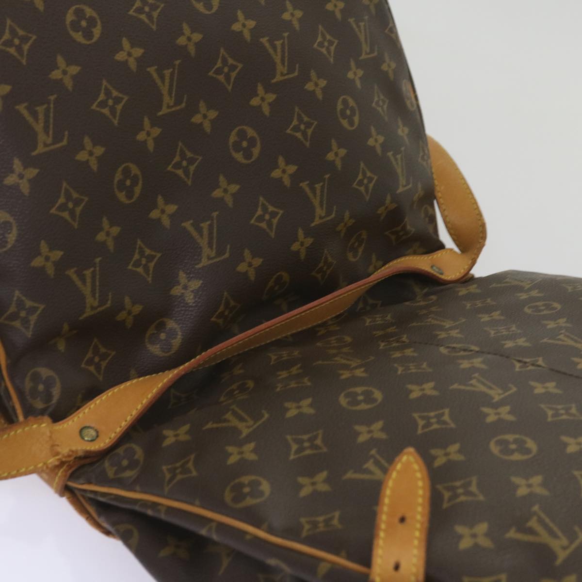 LOUIS VUITTON Monogram Saumur 35 Shoulder Bag M42254 LV Auth ar11407