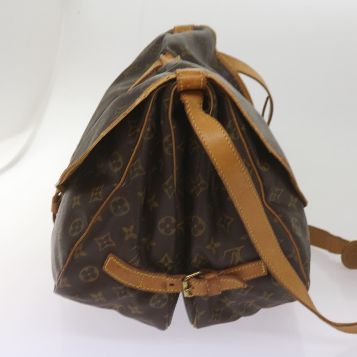 LOUIS VUITTON Monogram Saumur 35 Shoulder Bag M42254 LV Auth ar11407